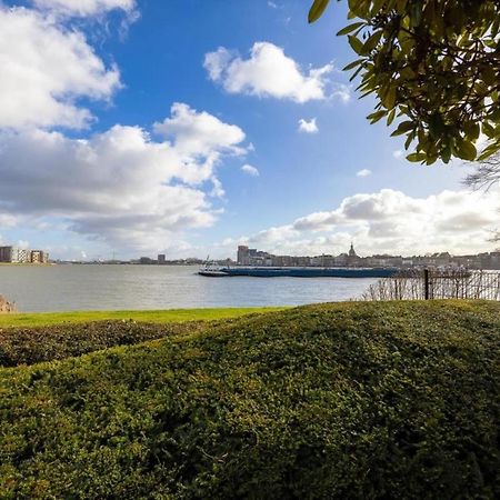 Studio Aan De Maas Apartment ซไวน์เดรคท์ ภายนอก รูปภาพ